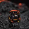Keycap artisan phi hành gia Đen Đỏ Black Orbit với khoang không gian thu nhỏ