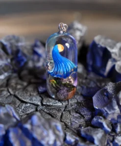 Móc khóa resin tiểu cảnh nấm fantasy xanh lam trong capsule trong suốt